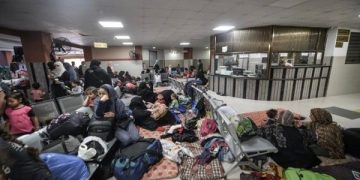 Una investigación del New York Times pone en duda la versión oficial de la autoría de la matanza en el hospital de Gaza