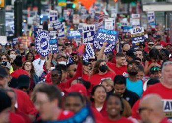 EE.UU. La huelga en la industria automotriz llega al día 36; hay ya 6.580 trabajadores despedidos