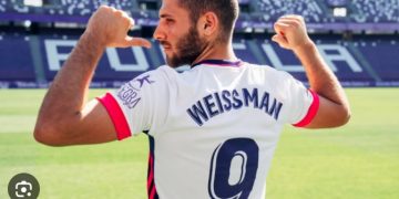 Un jugador de fútbol israelí del Granada se enloquece escribiendo tuits contra los palestinos