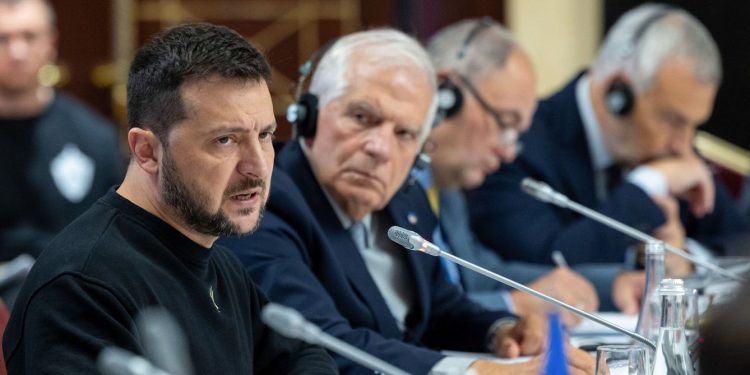 Alarma antifascista: El títere Zelenski llega a Granada para pedir más dinero y armas