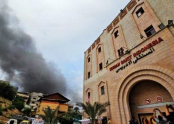 ISRAEL bombardea el único hospital que prestaba servicios parciales en el norte de Gaza