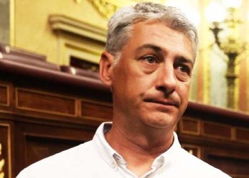 Tuit contra tuit: A Oskar Matute le han respondido con esta claridad y contundencia