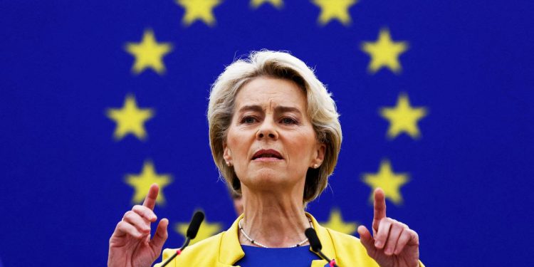 UE. A Ursula von der Leyen le dijeron esto, aunque no sirva para nada (vídeo)