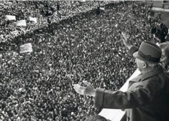 La extrema derecha (PP+Vox) saca a la calle a sus votantes a lucir fascismo