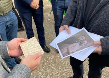 Dignifican los restos de 173 soldados republicanos encontrados en una fosa en Catalunya