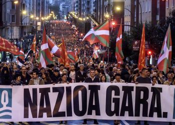 Bildu reúne a miles de personas en Bilbao