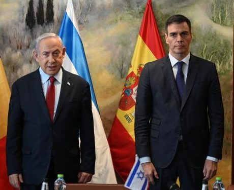 Pedro Sánchez llega a Israel y se reúne con el genocida Netanyahu
