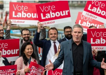 REINO UNIDO. El líder laborista (socialdemócrata) elogia a Margaret Thacher y Tony Blair