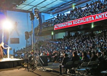 EDITORIAL. Con el recinto lleno, se ha presentado en Eibar el Consejo Socialista de Euskal Herria