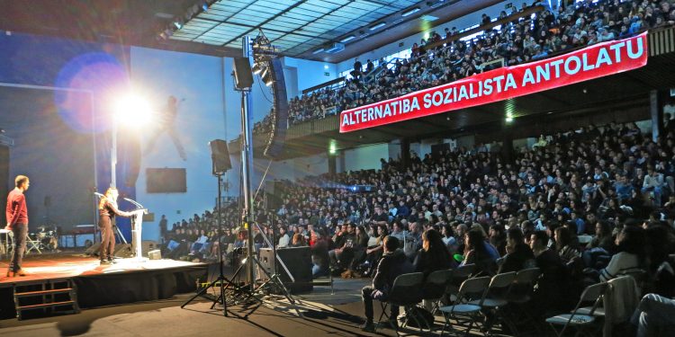 EDITORIAL. Con el recinto lleno, se ha presentado en Eibar el Consejo Socialista de Euskal Herria