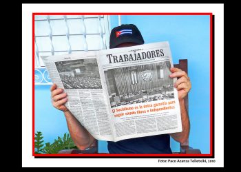 PACO AZANZA TELLETXIKI. Cuba: 65 años enarbolando la bandera del socialismo