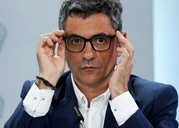 Bolaños queda en evidencia al ser desmentido por Bruselas sobre su “cero preocupación”