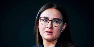 UCRANIA reconoce que la falta de ayuda de sus aliados provocará retrasos en el pago de salarios y pensiones