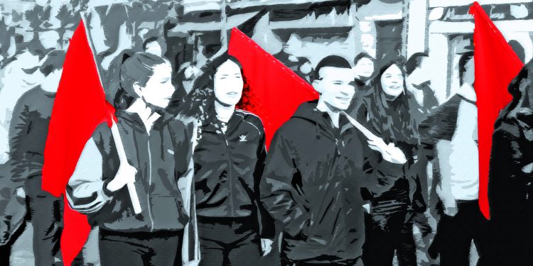 GEDAR. Una bandera roja