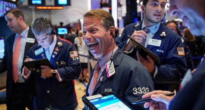 LUCAS BRETT. Así funciona la Bolsa: el ejemplo de Gotham City Research y Grifols