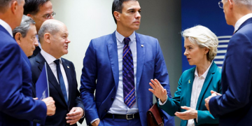 LUCAS BRETT. Tiempos de recortes y la austeridad que nunca se fue