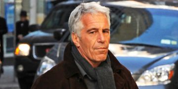 RAÚL ANTONIO CAPOTE. El “libro negro” de Jeffrey Epstein o la decadencia moral al desnudo