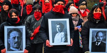 ALEMANIA. La policía ataca la marcha en memoria de Karl Liebknecht y Rosa Luxemburgo y provoca heridos graves