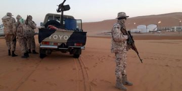 LIBIA. Una movilización obliga a suspender la producción de petróleo en el mayor yacimiento