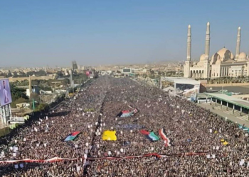 YEMEN. Cientos de miles de personas se manifiestan en apoyo a los hutíes y contra EE.UU