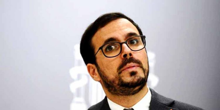Alberto Garzón publicó en 2016 este mensaje sobre las puertas giratorias
