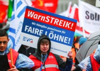 ALEMANIA. Los trabajadores del transporte público, en huelga, se movilizaron en 80 ciudades