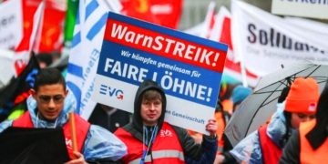 ALEMANIA. Los trabajadores del transporte público, en huelga, se movilizaron en 80 ciudades