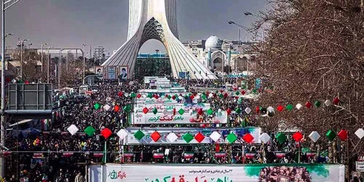 IRÁN. Multitudinarias marchas en todo el país para celebrar el 45º aniversario de su Revolución