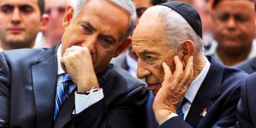 De cuando Shimon Peres solicitó un visado a Palestina