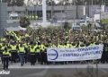13 días de huelga: Trabajadores de Acerinox, denunciados por la policía, a los juzgados