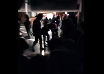La policía desaloja a más de cien estudiantes encerrados en la Facultad de Letras de Vitoria-Gasteiz