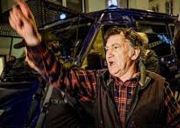 PORTUGAL. Un comunista se enfrenta a los fascistas al grito de «Nos pasarán» en Lisboa