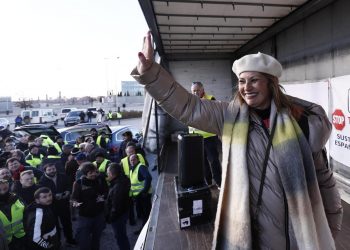 Video del momento donde una ultraderechista dice a la policía que «Os mató poco la ETA»