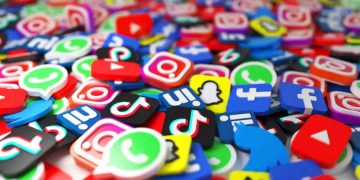 MARCELO COLUSSI. Redes sociales: ¿al servicio de quién?