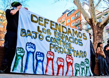 La Policía, siempre al servicio del capital, desaloja La Ferroviaria