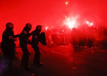 Mujer en la UCI: La represión de la Ertzaintza continúa dejando un reguero de personas heridas