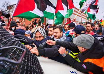 PAÍSES BAJOS. Masiva movilización en Ámsterdam contra la visita del presidente de Israel