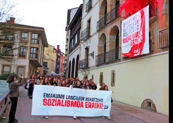 NADIA PEREZ. Terminar con nuestra opresión acarrearía terminar con la división de clases