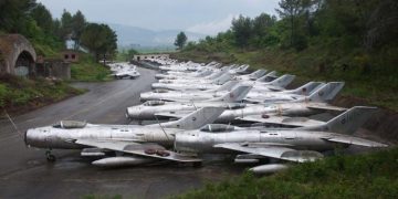 ALBANIA. La OTAN a punto de inaugurar una gigantesca base militar en «Stalin-ville»