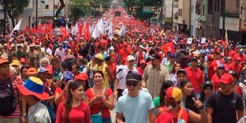 VENEZUELA. Marcha para conmemorar los 20 años de revolución (las imágenes que no verán en el Telediario)