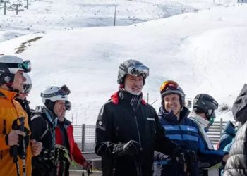 El Borbón sigue trabajando por España, este finde esquiando en Huesca