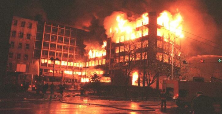 OTAN. Se cumplen 25 años desde que la banda terrorista bombardeara Yugoslavia