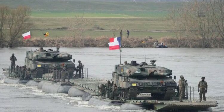 La OTAN desembarca en Ucrania en apoyo de su títere Zelenski