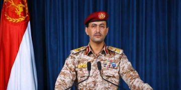 YEMEN. El Ejército yemení ataca un barco israelí y varios buques de guerra yanquis