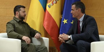 El gobierno español (PSOE/Sumar) confirma al títere Zelenski más armamento y logística