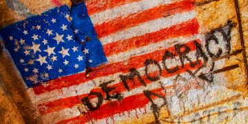 ARTHUR GONZÁLEZ. El engaño de la democracia yanqui