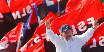 FABRIZIO CASARI. El sueño frustrado de los golpistas