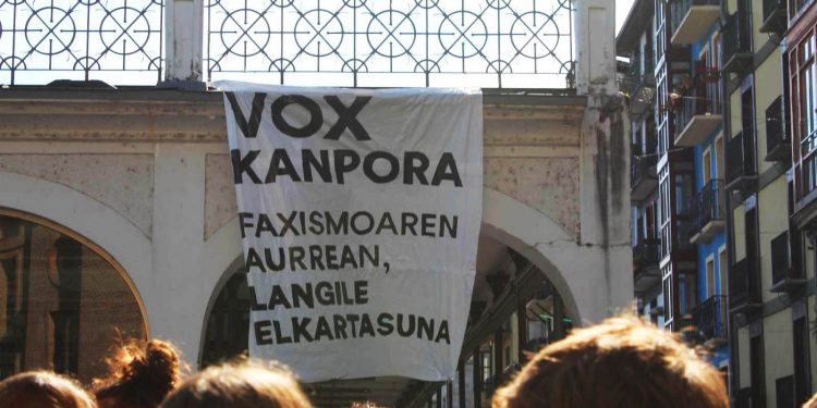 Los fascistas de Vox han llegado a Tolosa, pero ante la oposición encontrada se han dado la vuelta