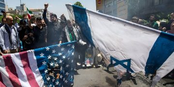 PABLO MARTÍ. La administración norteamericana ruega a la jefatura iraní que no ataque instalaciones estadounidenses