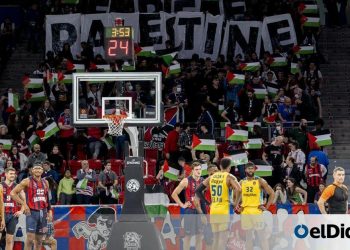 Pese a que requisaron banderas palestinas los asistentes al Barça-Maccabi de Tel Aviv gritaron contra el genocidio sionista